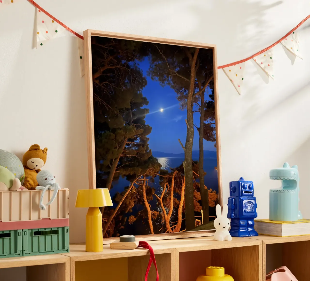 Croatia Moon tela con Cornice a cassetta da Tonki