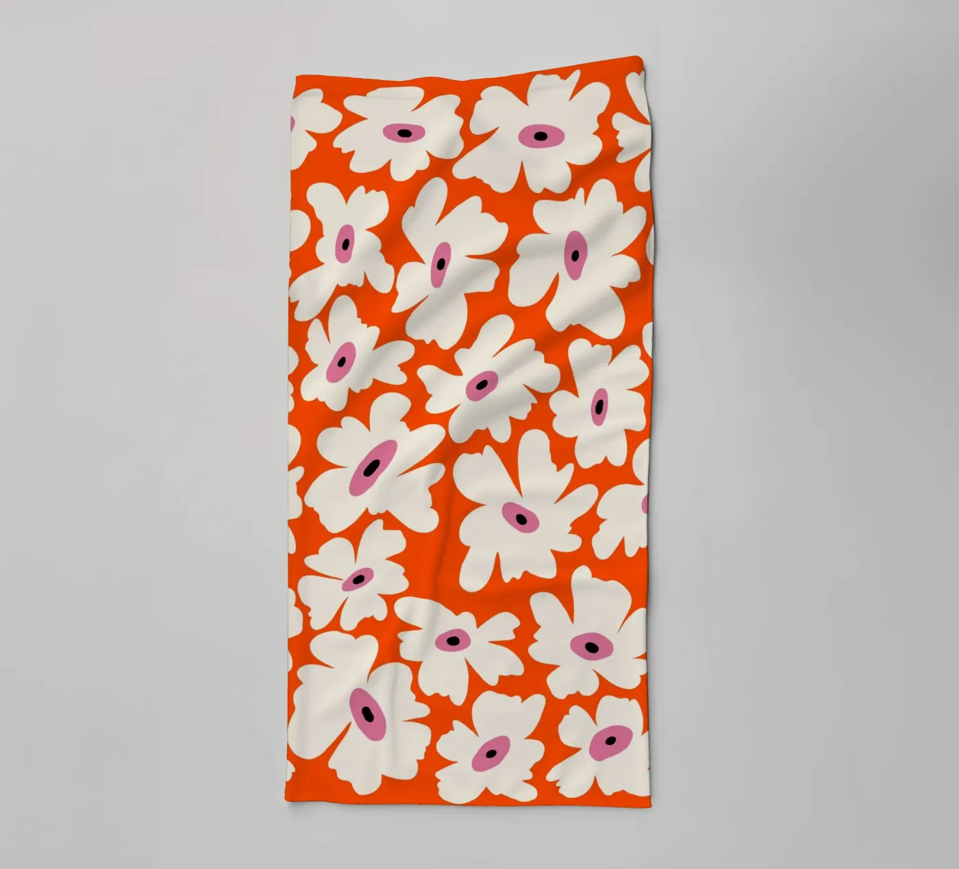 Floral Fun Garden badhanddoek van Miho Art Studio