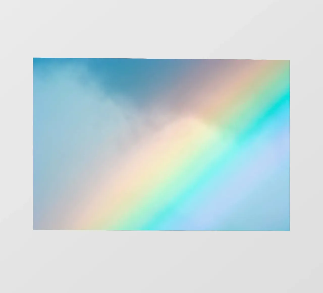Arcobaleno telo in pvc da Tal Paz-Fridman