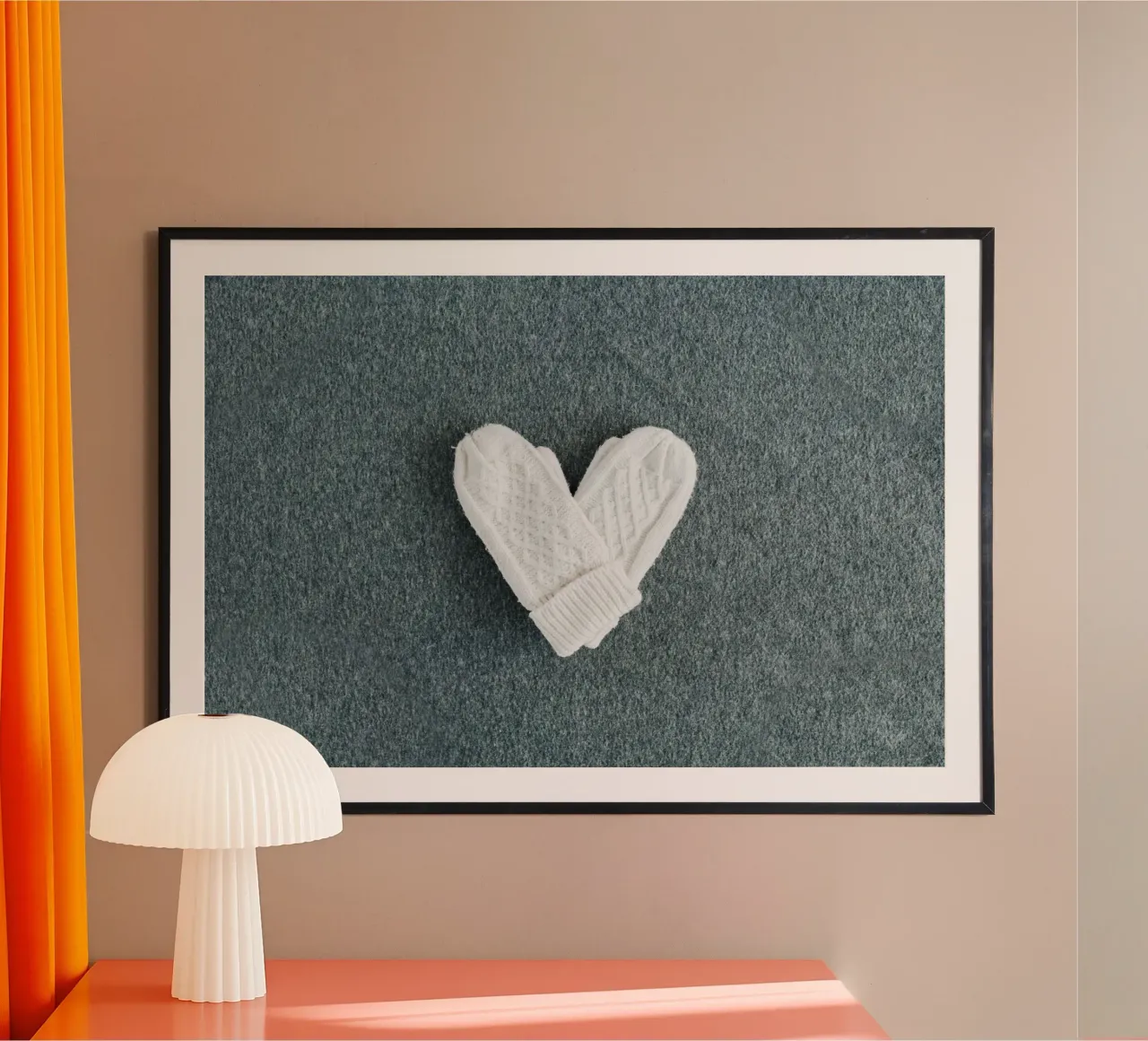 Bagliore invernale poster con telaio in legno da StillVibe Home