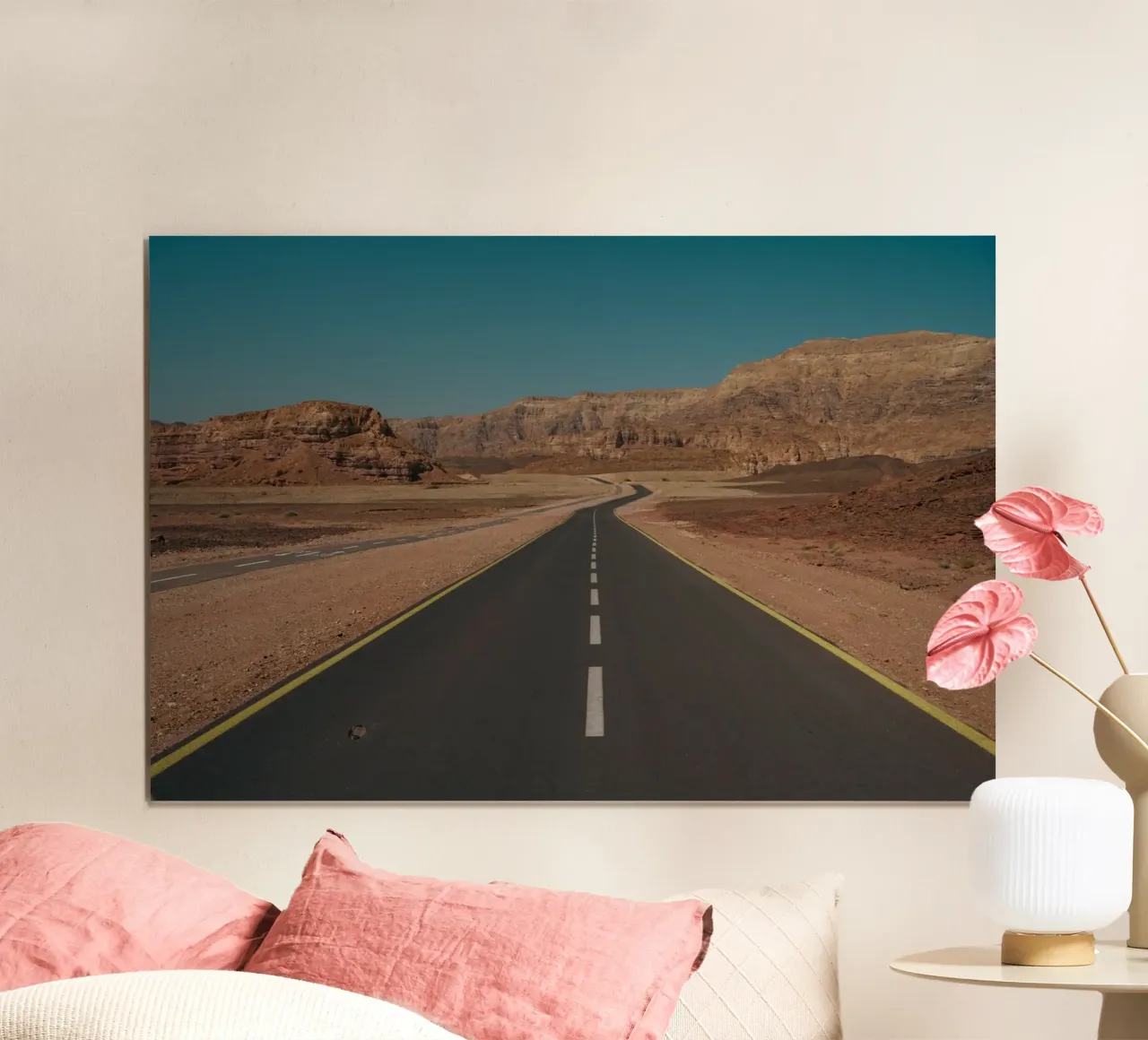 Desert Road #2 poster con telaio in plastica da Tal Paz-Fridman