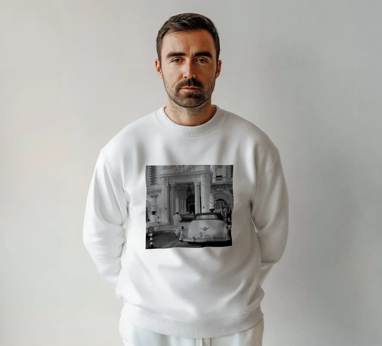 L'hotel Legend felpa da Longoria Studio