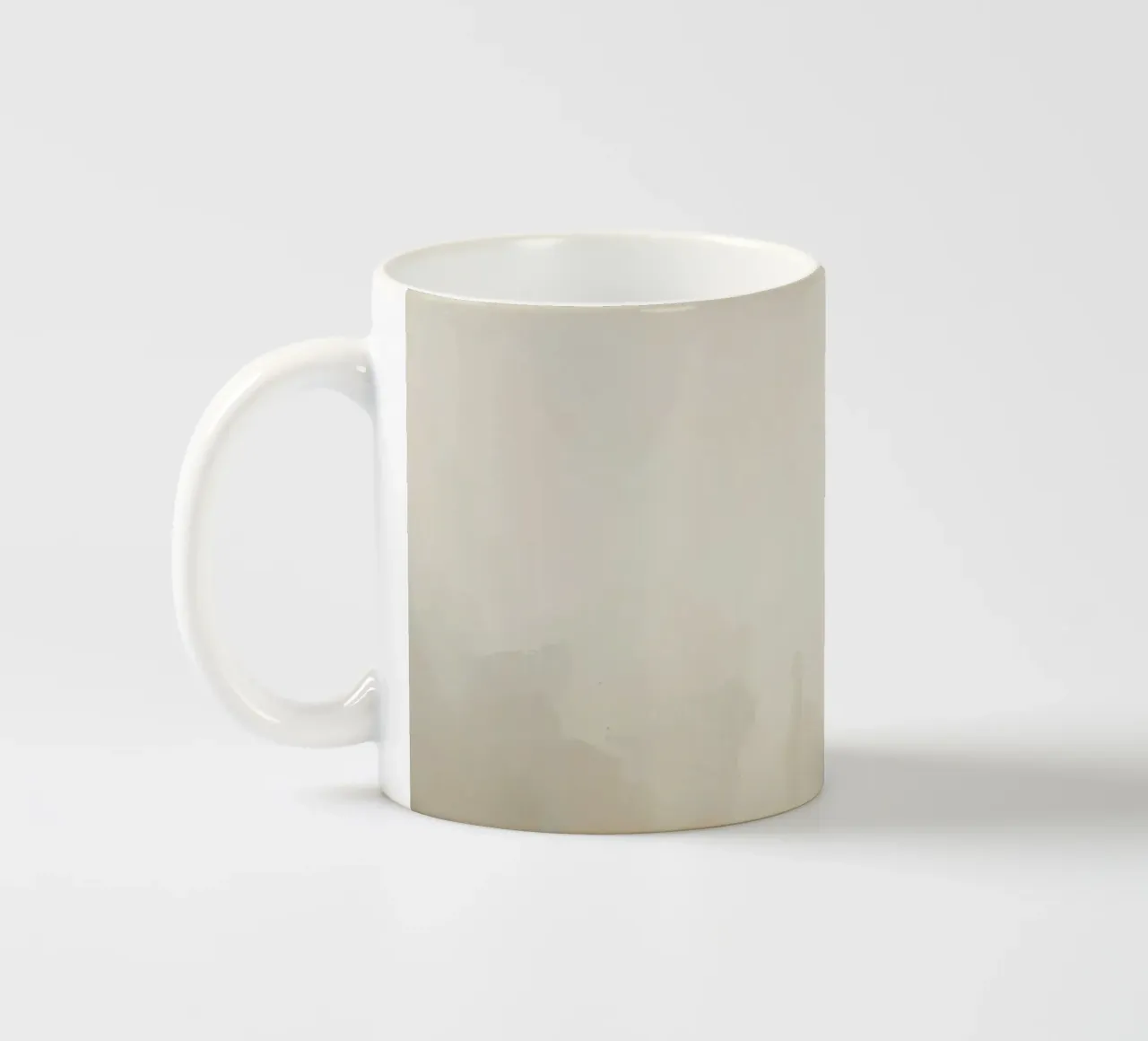 Abstract landschap in aardetinten keramische mok van DesignDoodle
