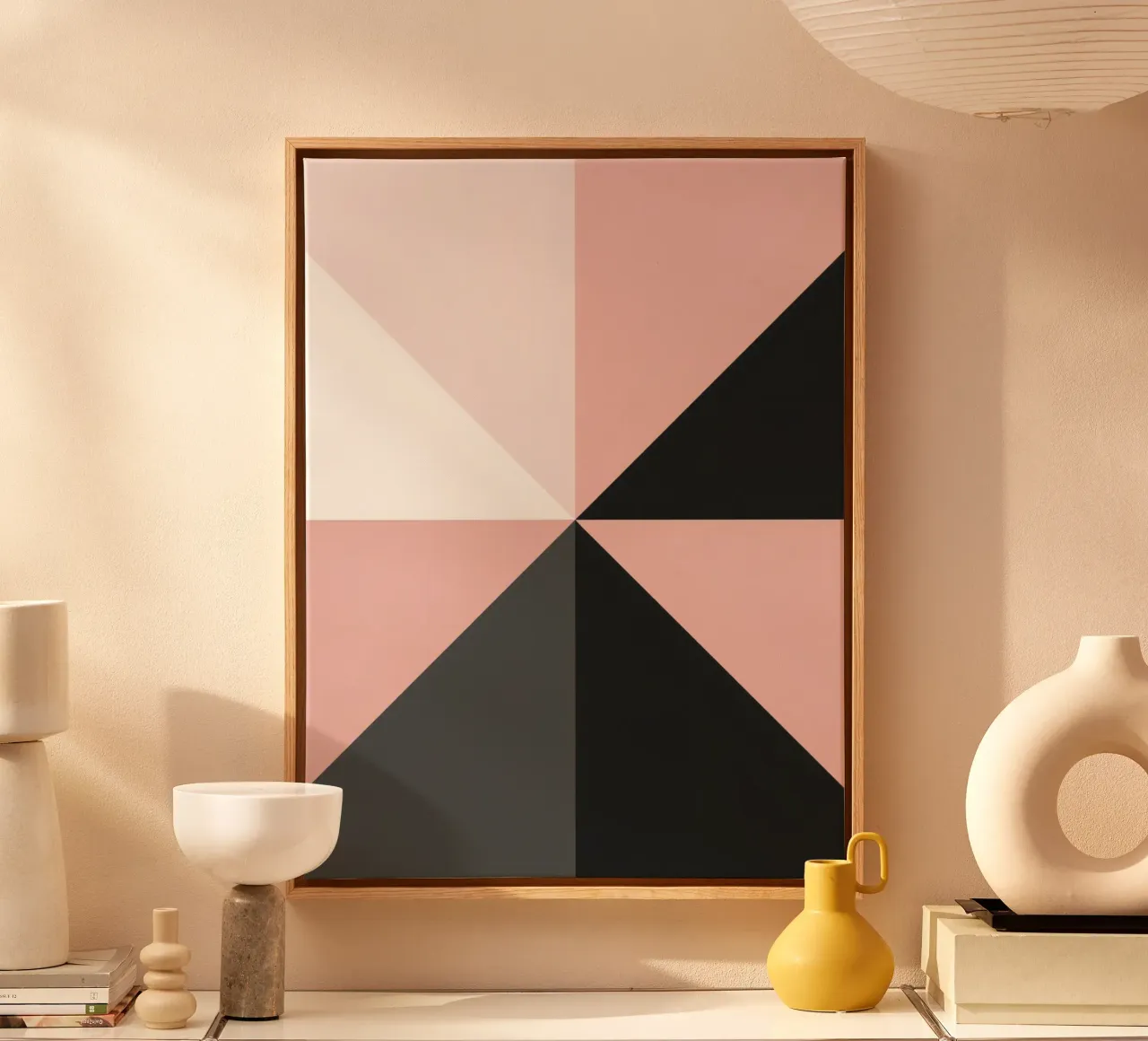 Composizione geometrica astratta di triangoli rosa colorati tela con Cornice a cassetta da DesignDoodle