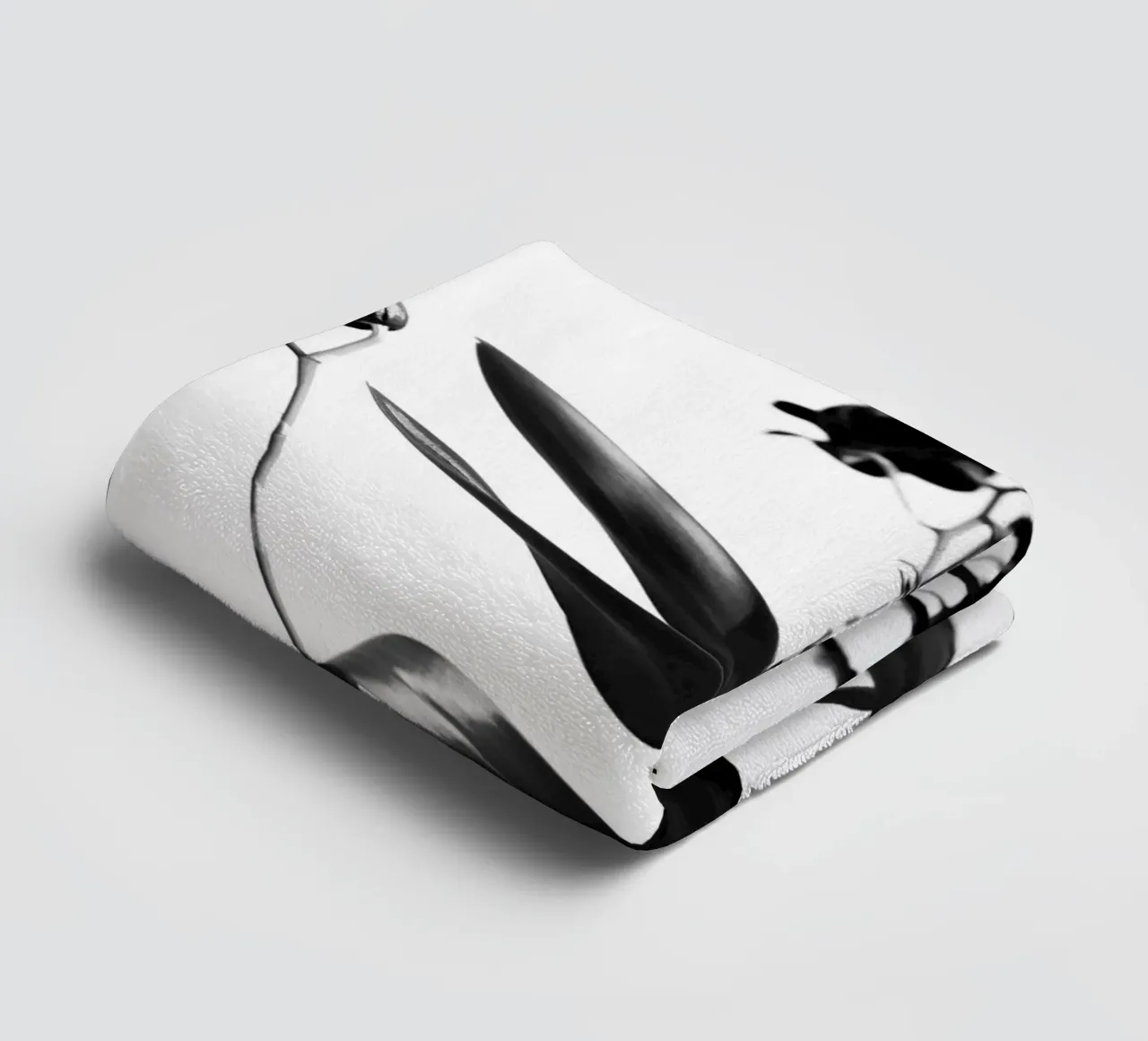 Sensitive towel by rafael campezato