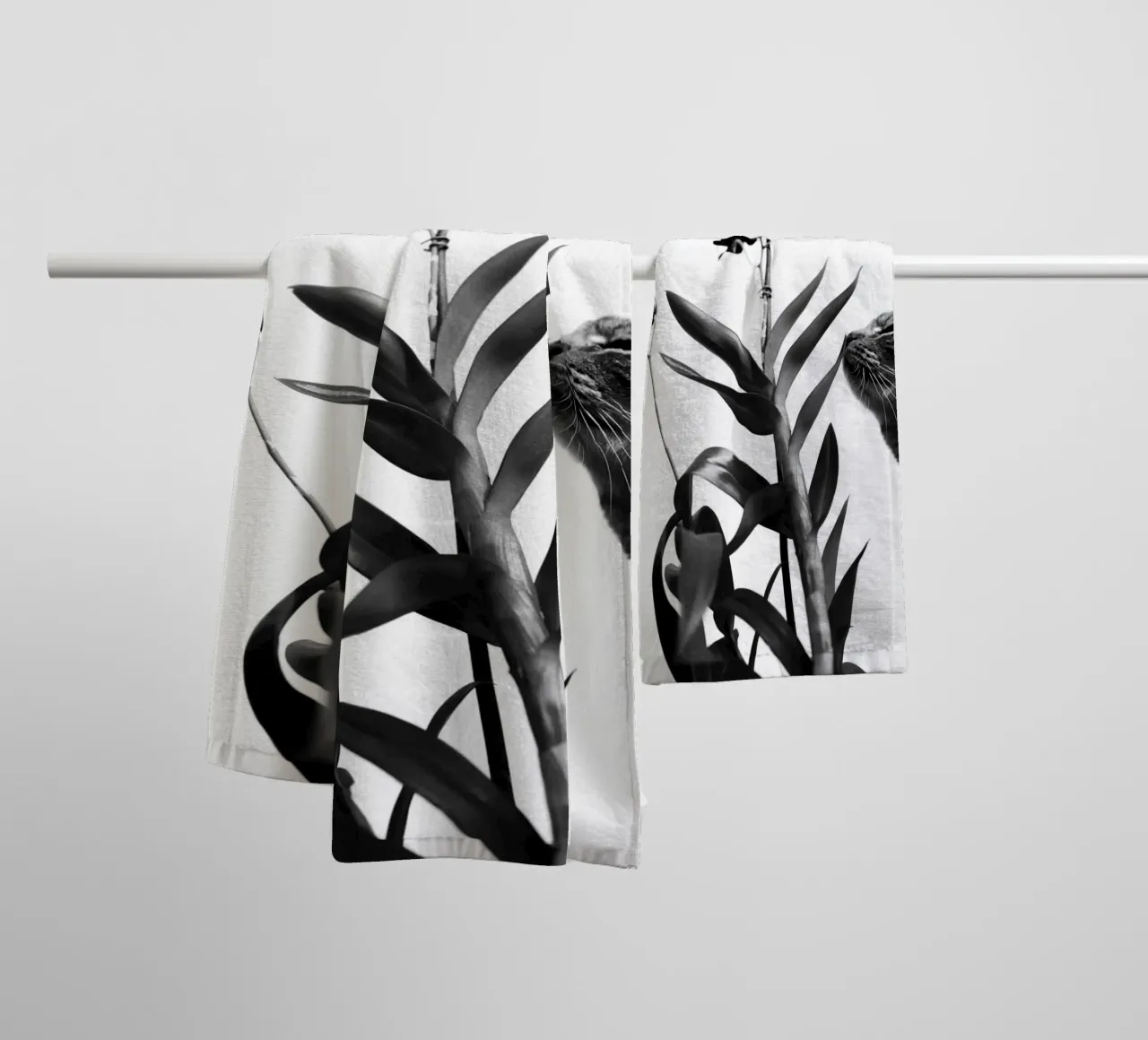 Sensitive towel by rafael campezato