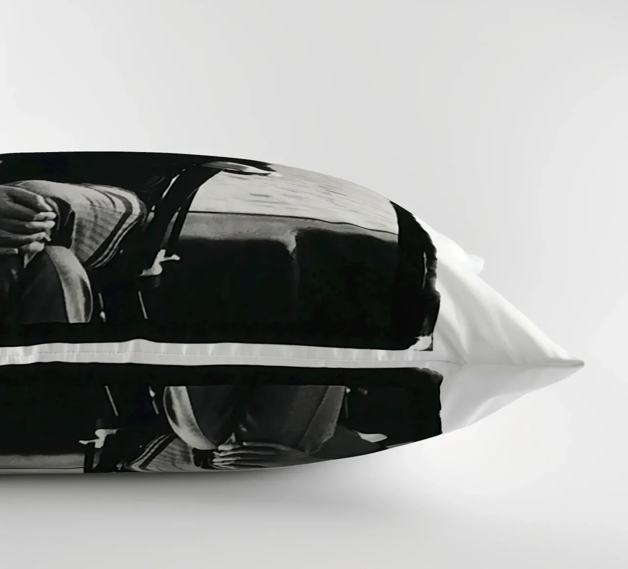 Ritratto Peter Beard cuscino da Collins Shop