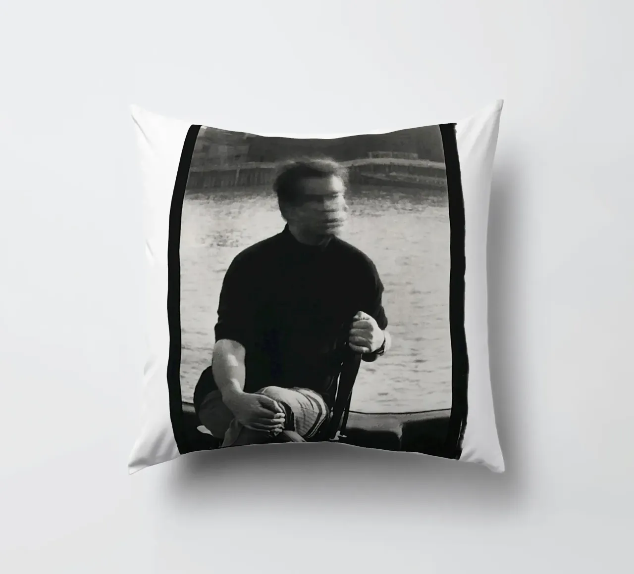 Ritratto Peter Beard cuscino da Collins Shop