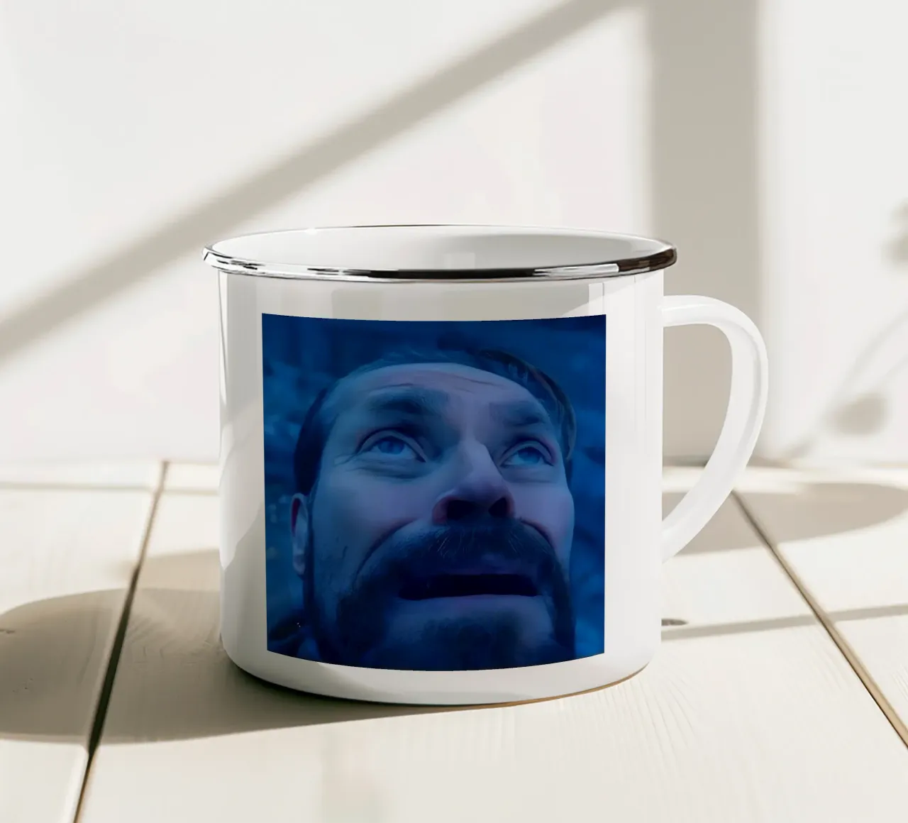 "Crying in the Club" Meme tazza in smalto da Low poly art