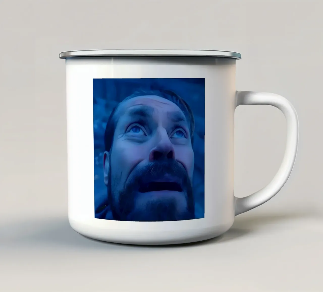 "Crying in the Club" Meme tazza in smalto da Low poly art