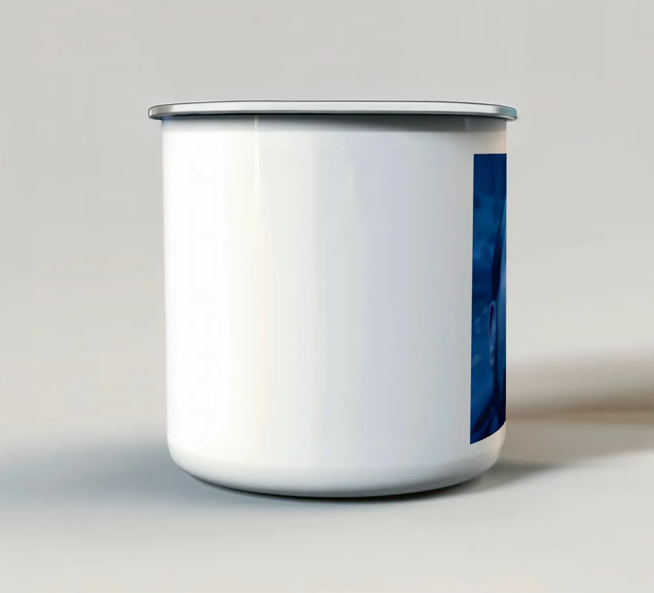 "Crying in the Club" Meme tazza in smalto da Low poly art