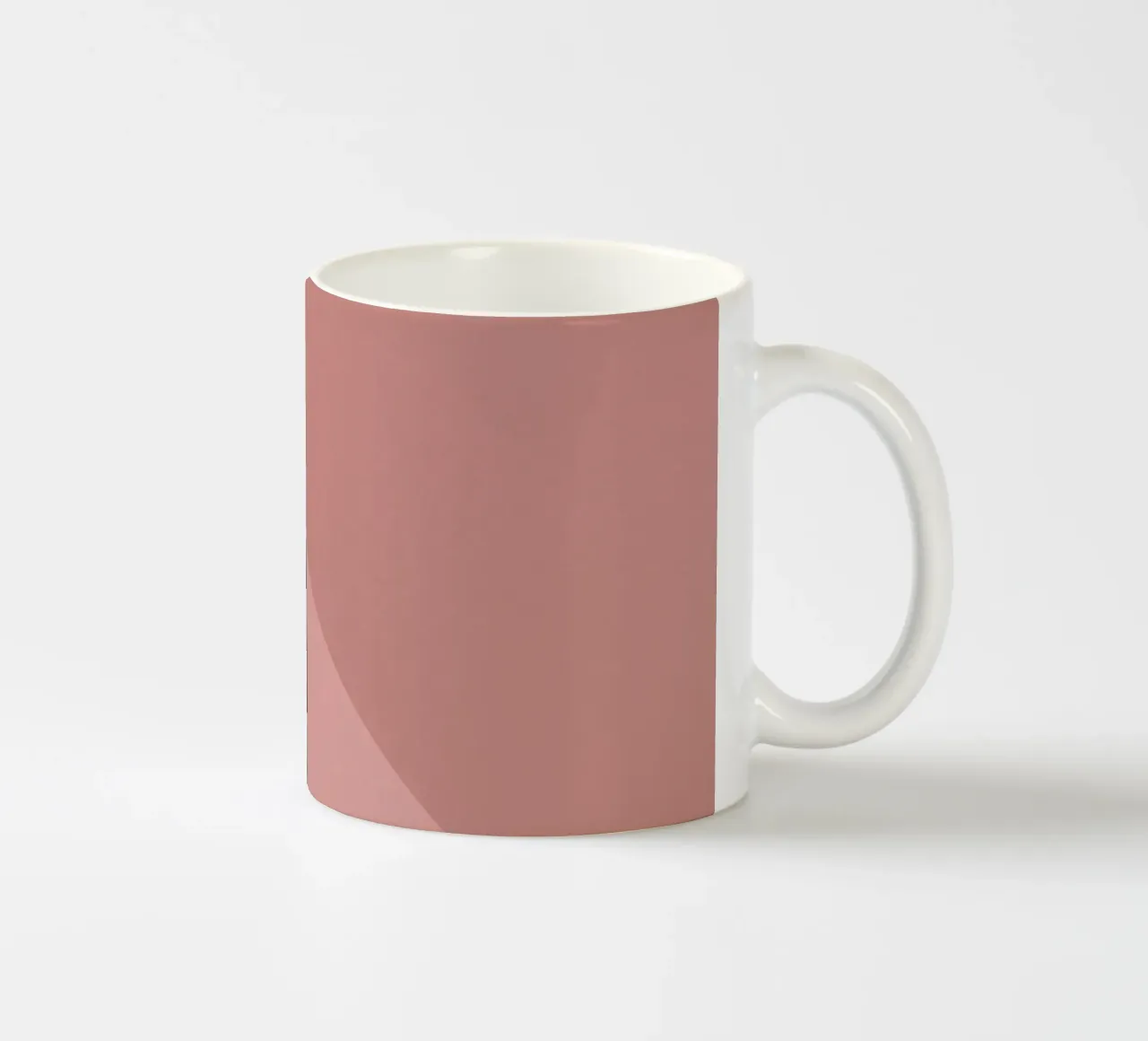 Forme geometriche in rosa, bianco e nero tazza in ceramica da DesignDoodle