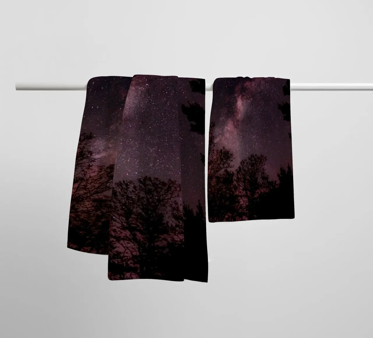 cielo notturno a via lattea asciugamano da bagno da Earthly Visions