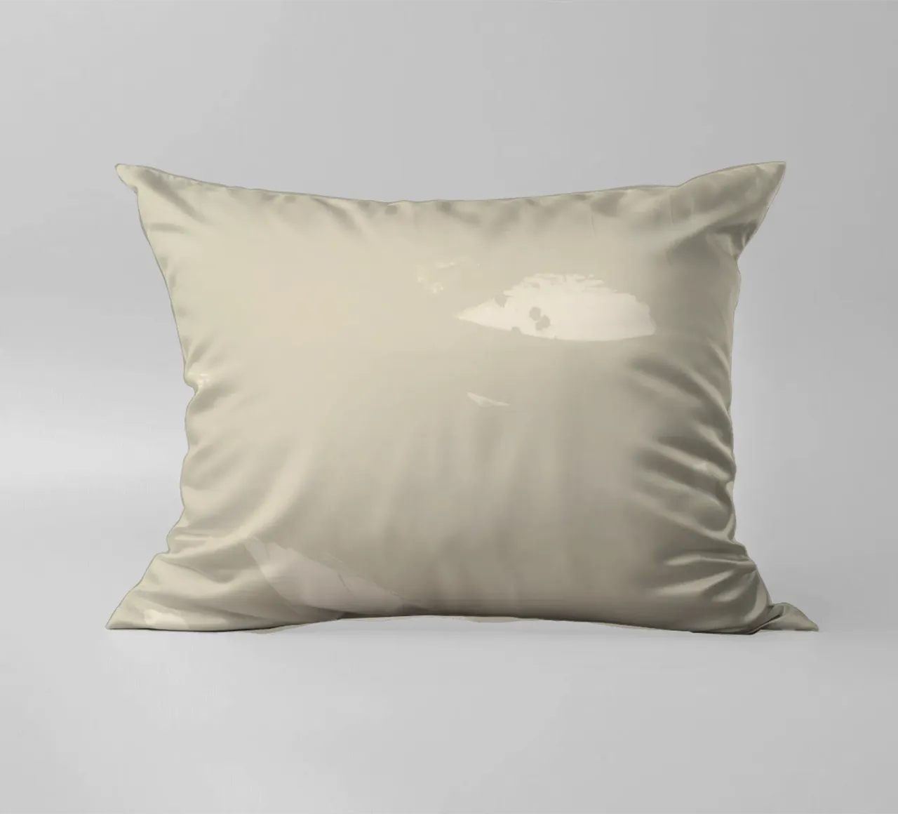 gestural brushstrokes beige cuscino da IRIS LEHNHARDT FINE ART