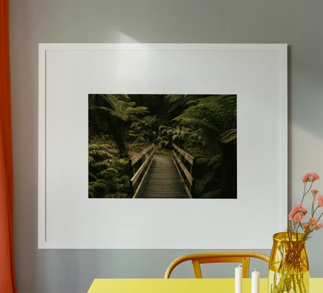 foresta a ponte poster con telaio in alluminio da Earthly Visions
