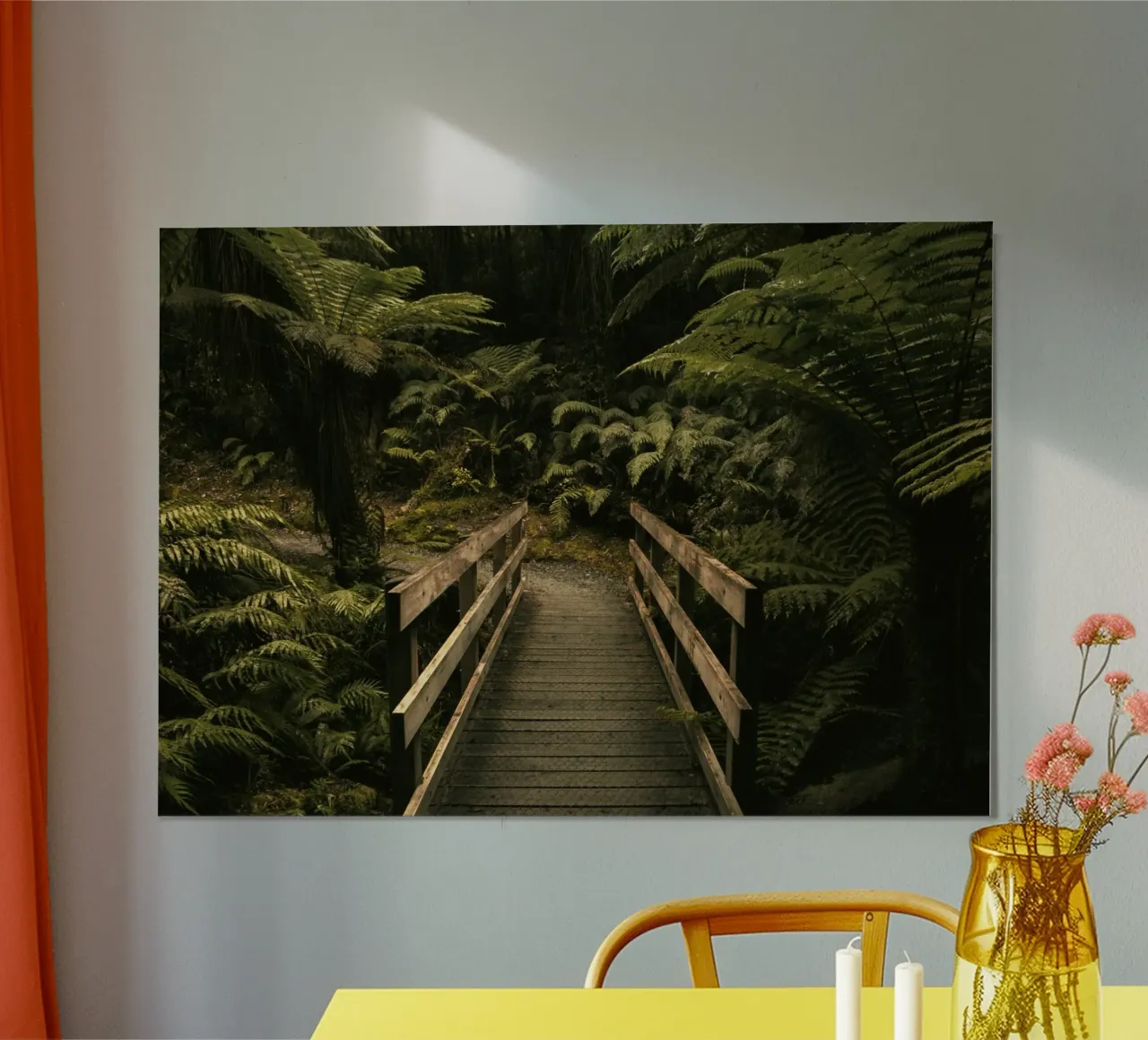 foresta a ponte poster con telaio in alluminio da Earthly Visions