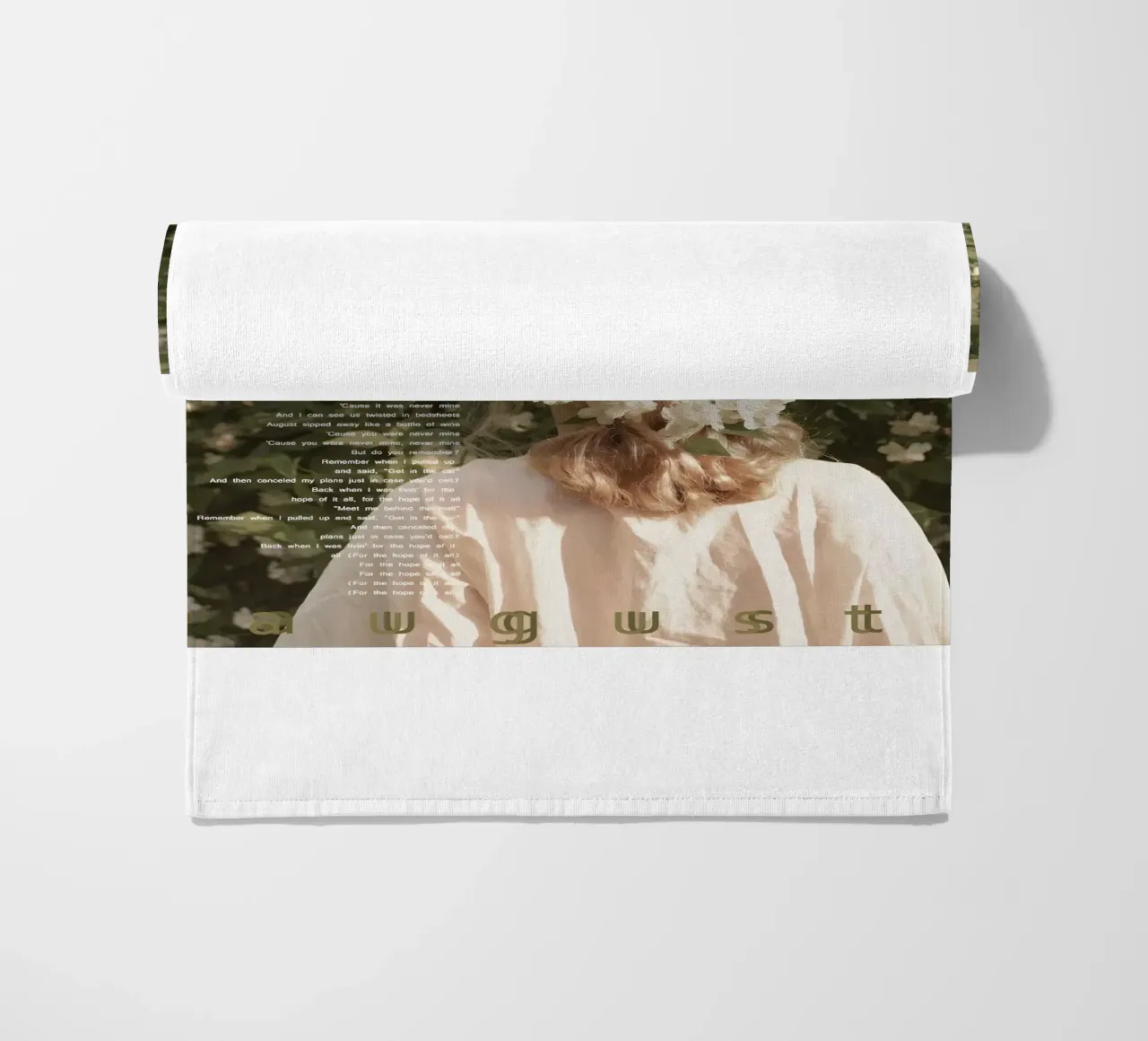 Gierzwaluwen strandhanddoek van Home Band Shop