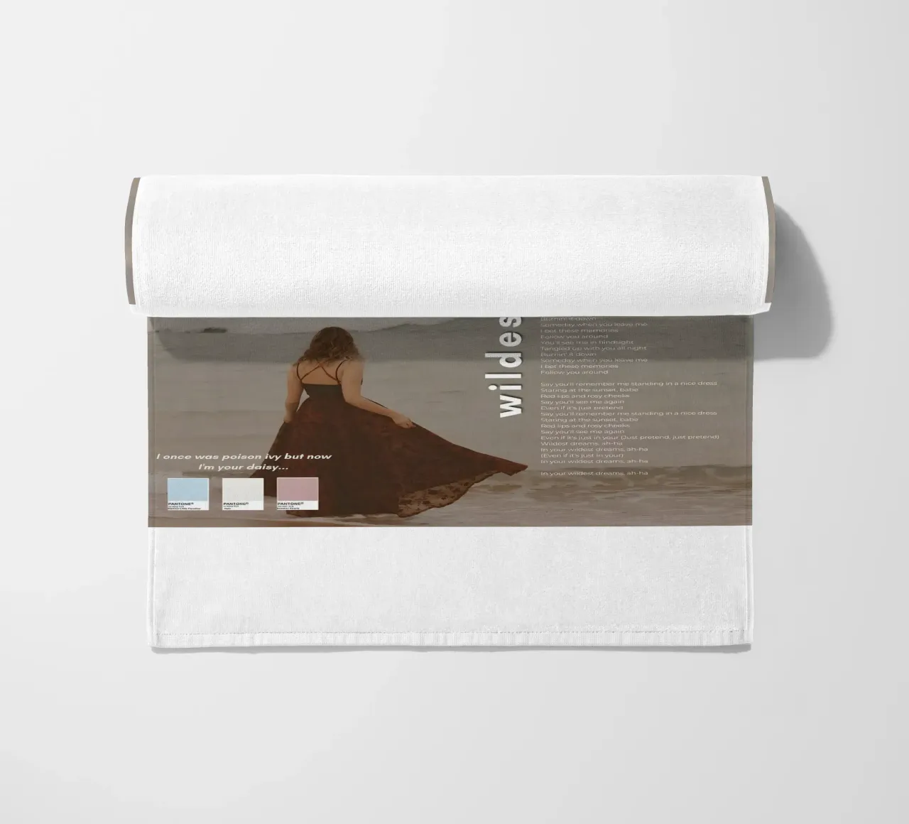 Wilde dromen Taylor Gierzwaluwen strandhanddoek van Home Band Shop