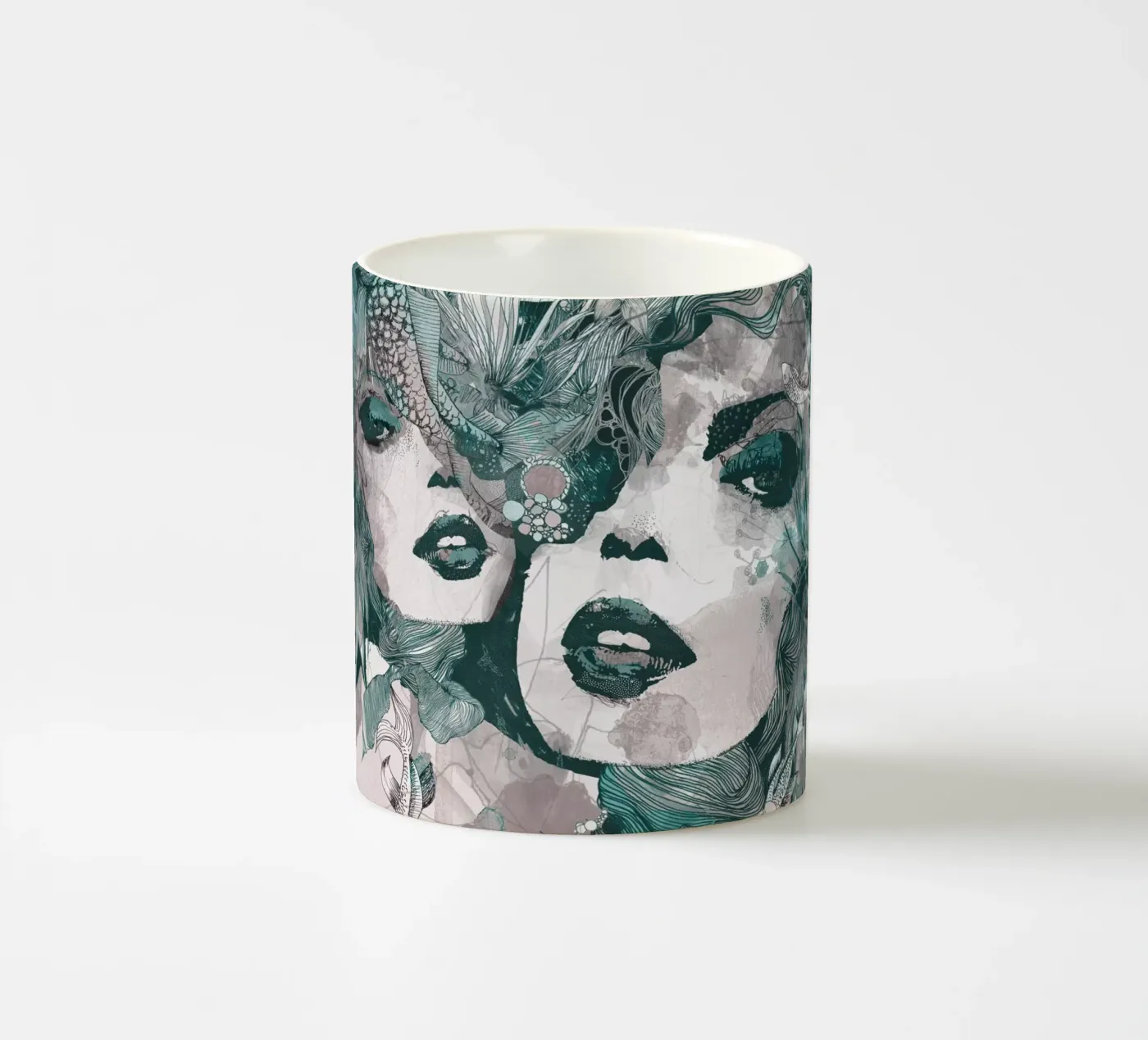 roller ceramic mug by Giulio Iurissevich