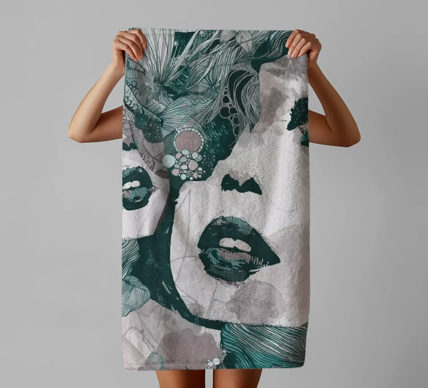 roller towel by Giulio Iurissevich