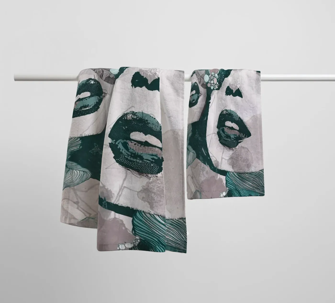 roller towel by Giulio Iurissevich