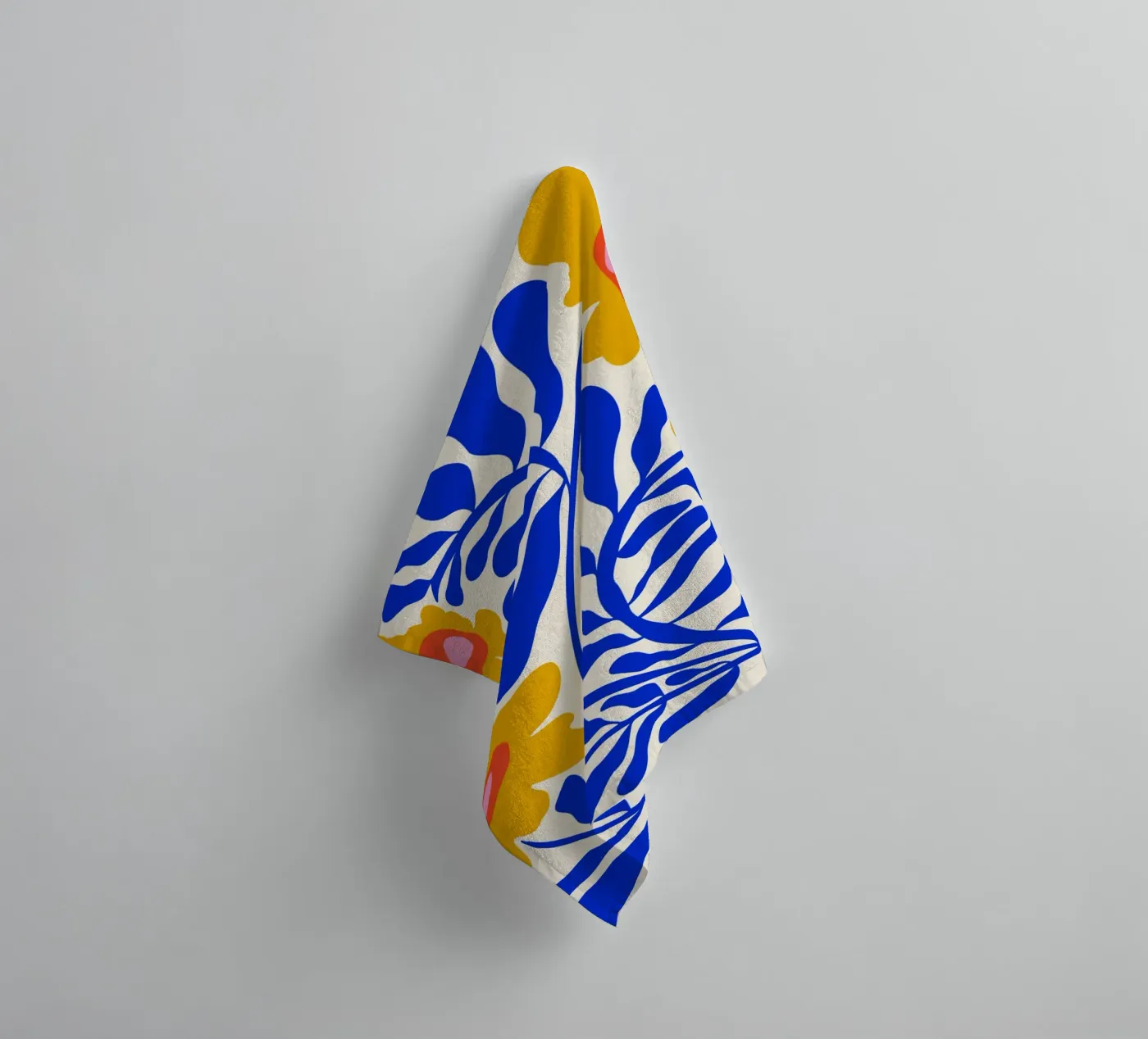Saffier Zonneschijntuin badhanddoek van Miho Art Studio