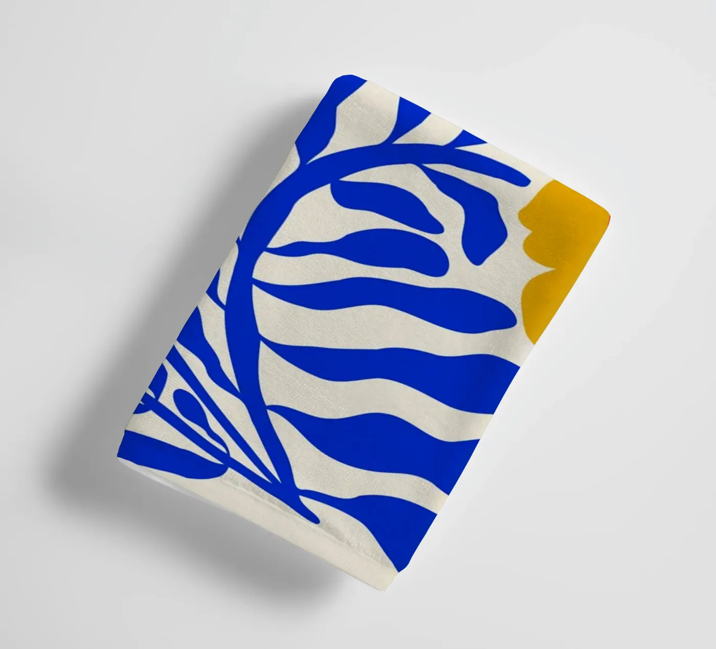 Saffier Zonneschijntuin badhanddoek van Miho Art Studio