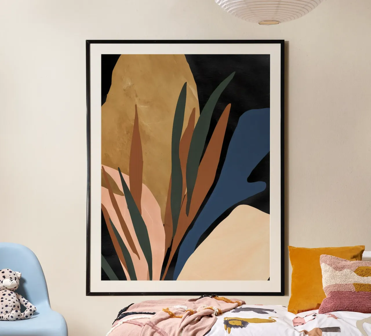 Petalo e ombra 1 poster con telaio in plastica da Seed & Signal