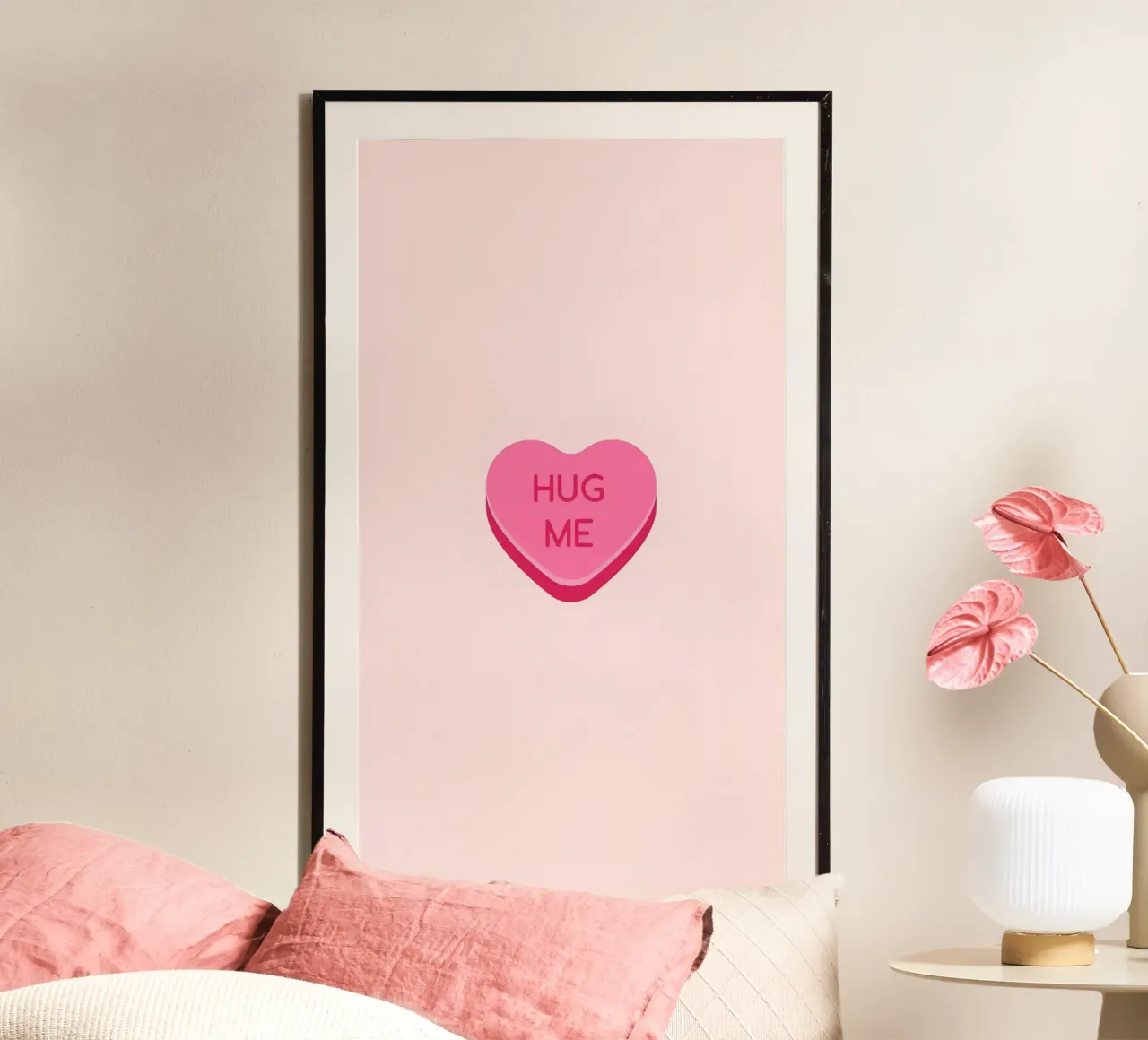 Embrassez-moi - Art de la Saint-Valentin avec des cœurs en bonbons poster avec cadre en plastique de homdeco