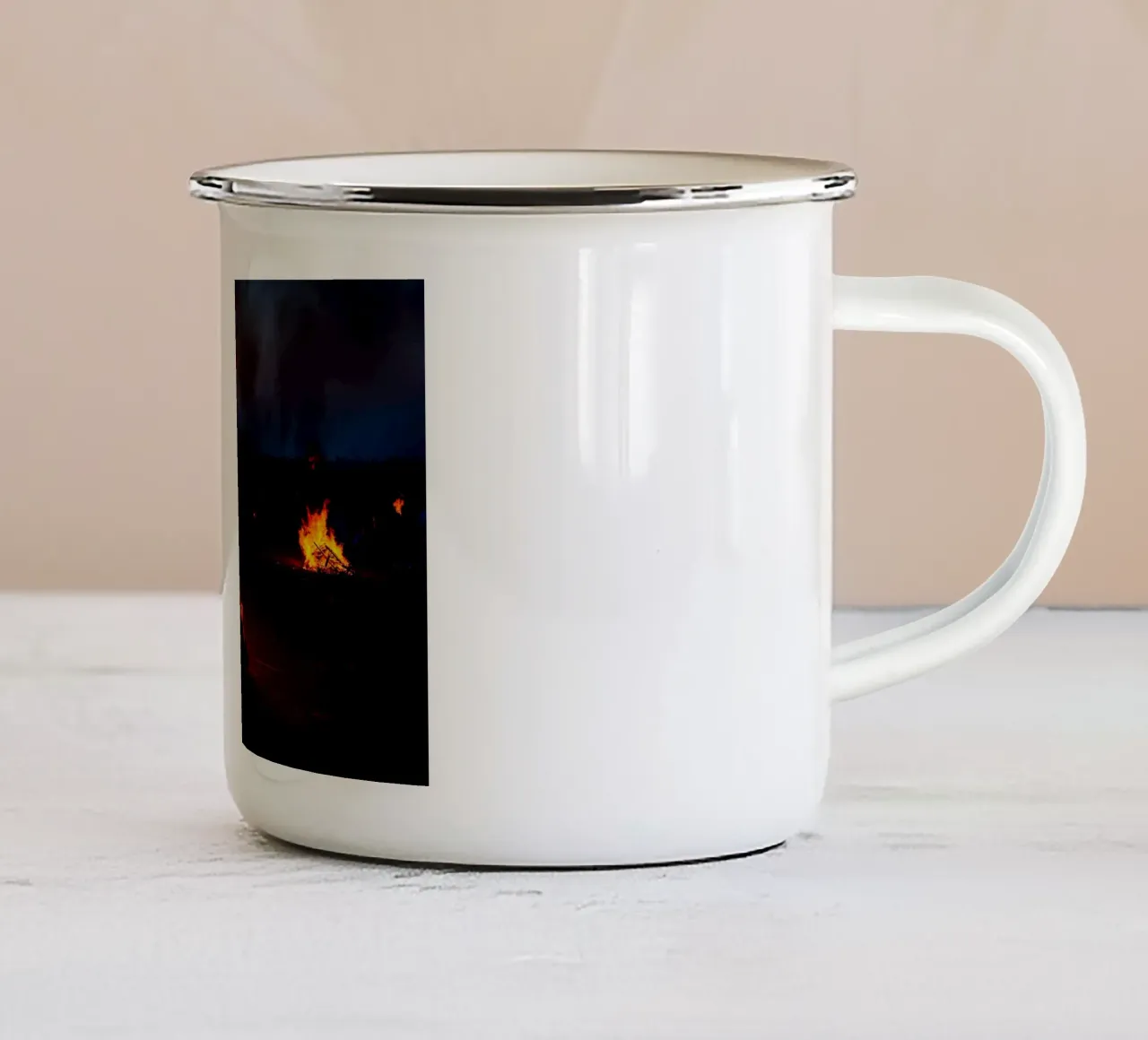 Squadra BaOmer 10 tazza in smalto da Tal Paz-Fridman