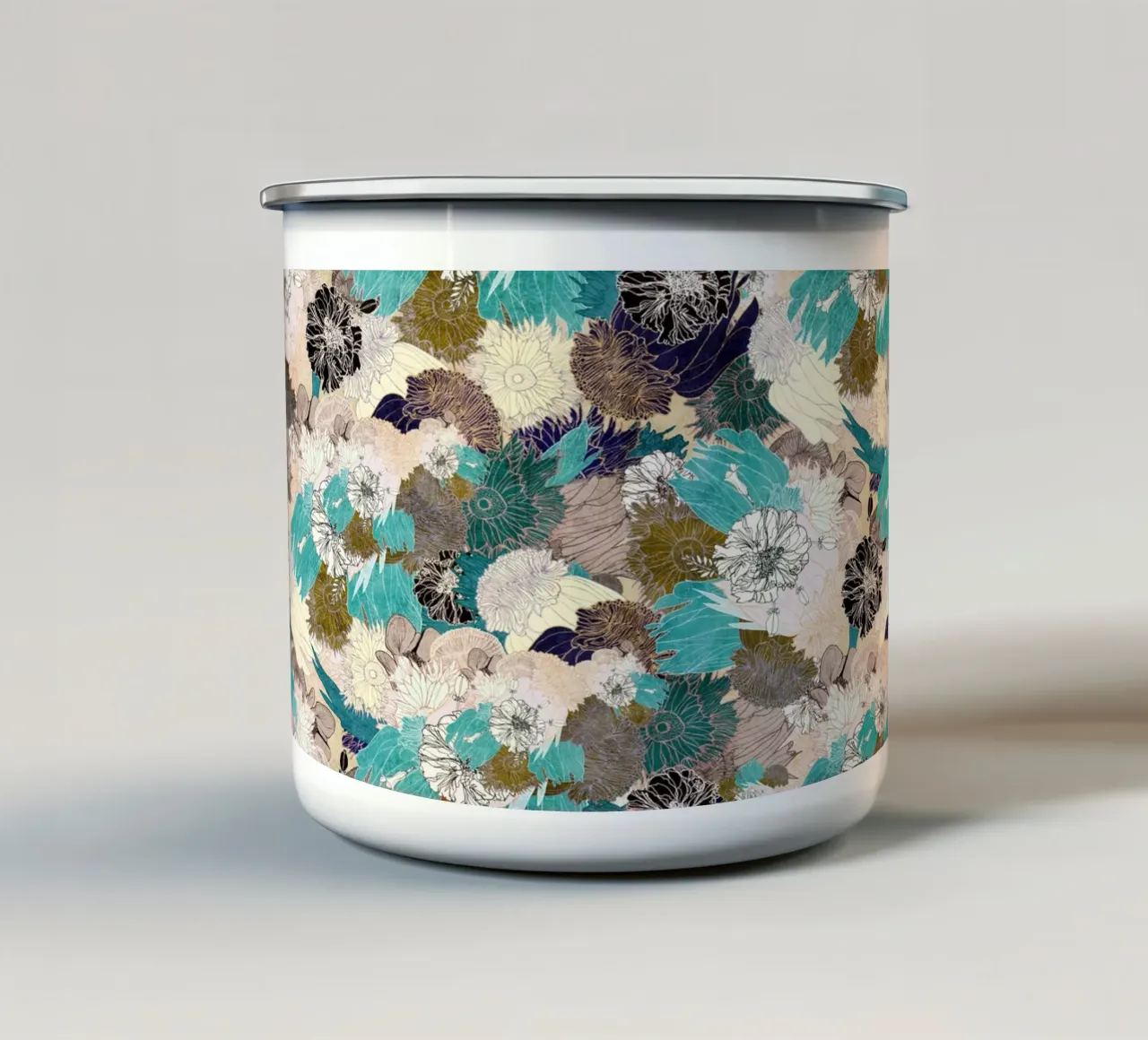chine bloom tazza in smalto da Giulio Iurissevich