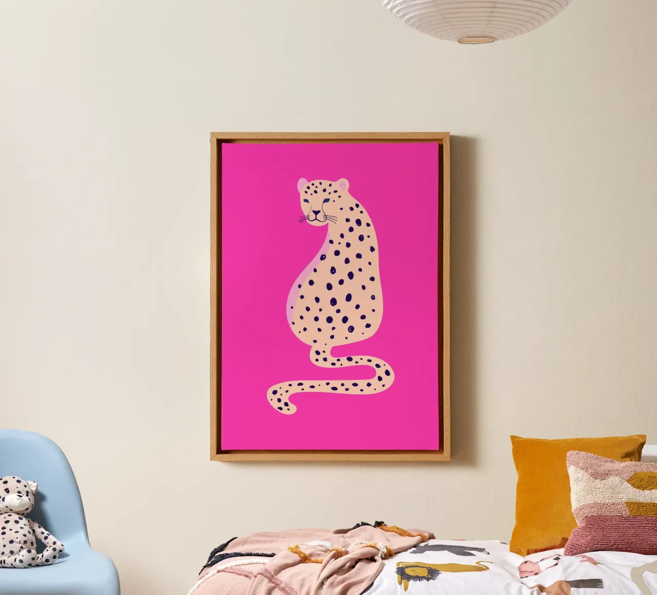 Zittend Luipaard - Levendig Roze & Crème Kunst canvas met Baklijst van homdeco