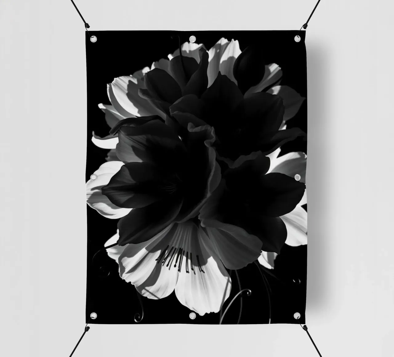 Ondergedompelde bloemblaadjes: Een symfonie van monochrome schaduwen en licht pvc-zeil van Artistic-shop