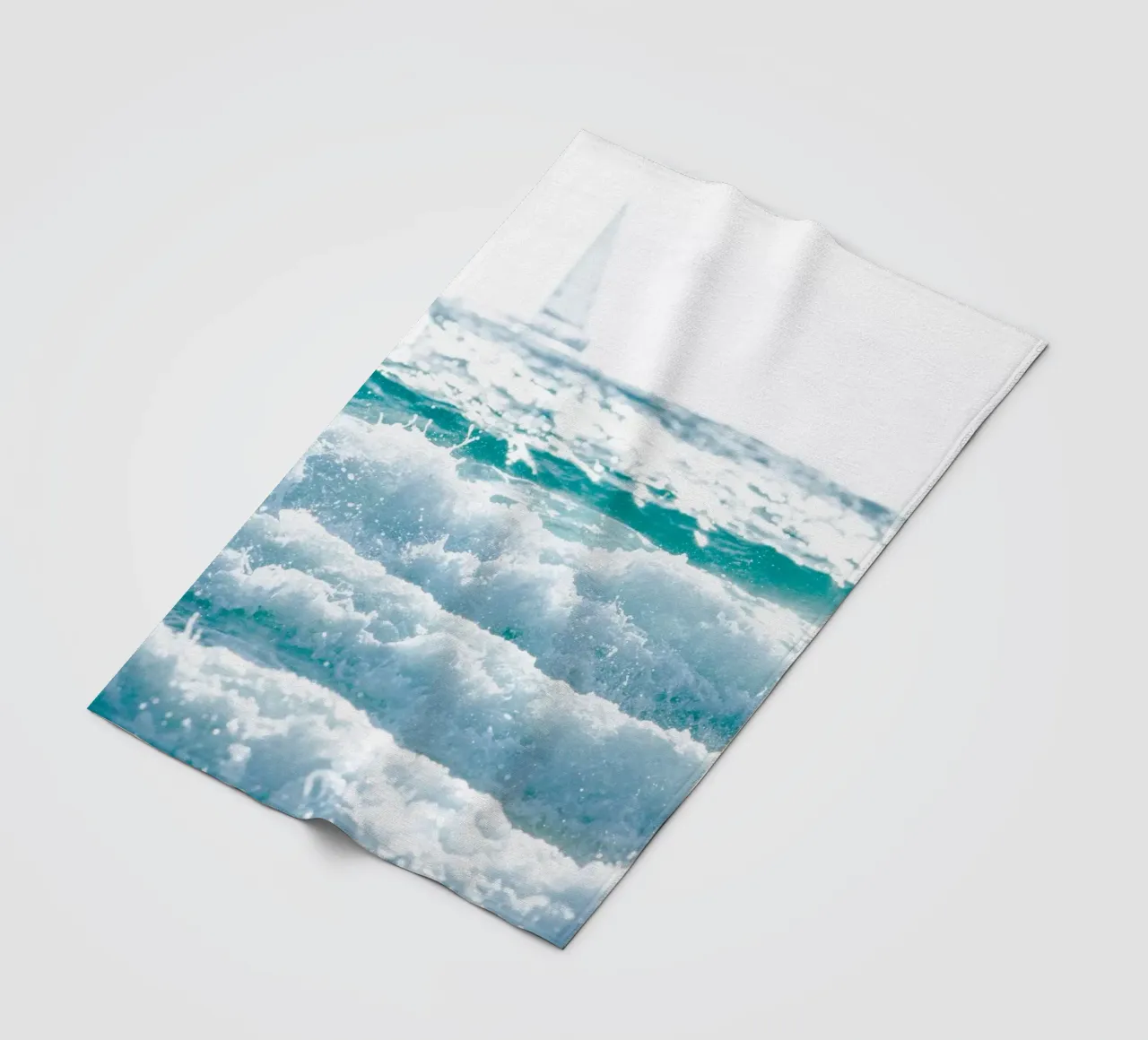 Bianco su bianco coperta in pile da Tal Paz-Fridman