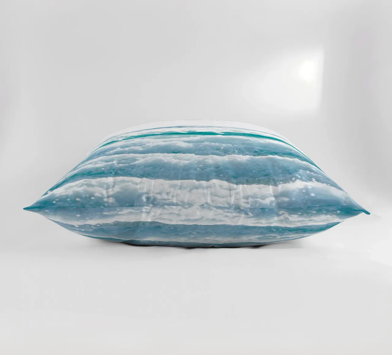 Bianco su bianco cuscino da Tal Paz-Fridman