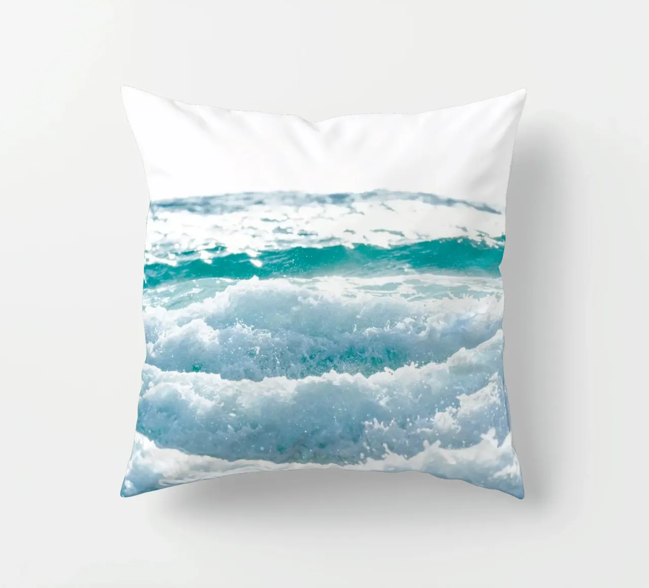 Bianco su bianco cuscino da Tal Paz-Fridman