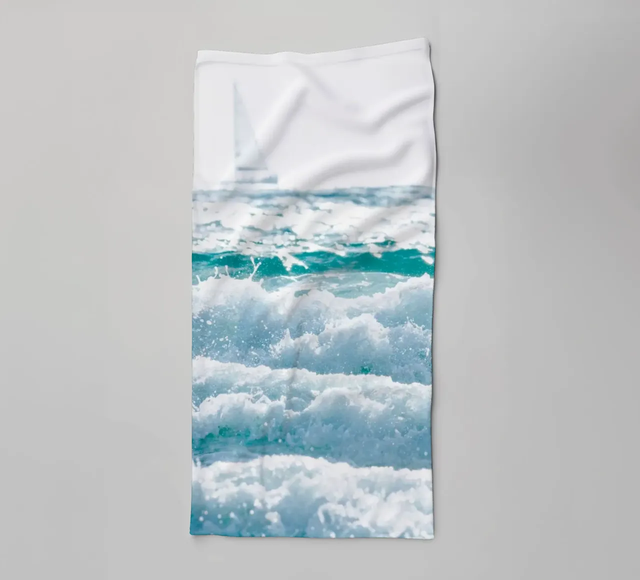 Bianco su bianco asciugamano da bagno da Tal Paz-Fridman