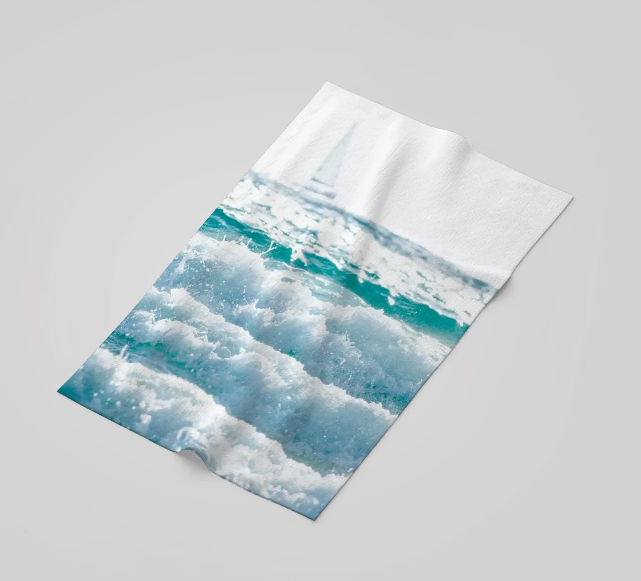 Bianco su bianco telo mare da Tal Paz-Fridman