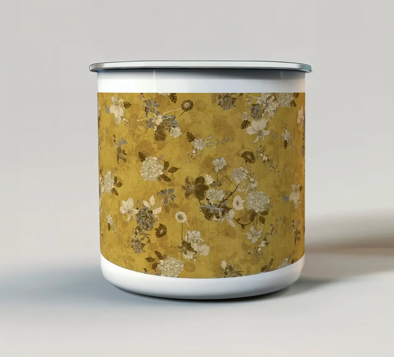 oriente gold tazza in smalto da Giulio Iurissevich