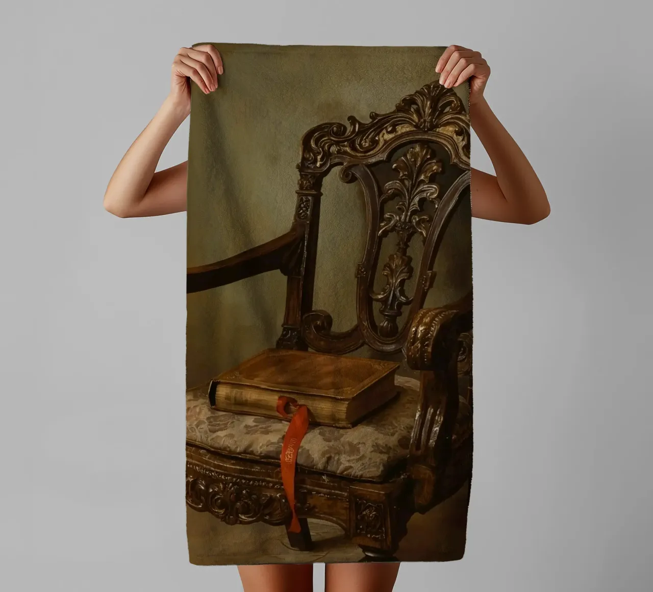 Sedia ornata con libro e nastro asciugamano da bagno da DesignDoodle