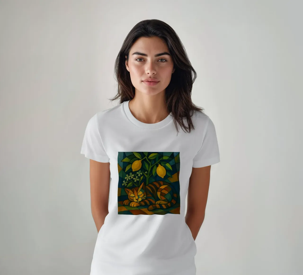 Sleeping Cat in Citrus Shade t-shirt da LemonCat Studio