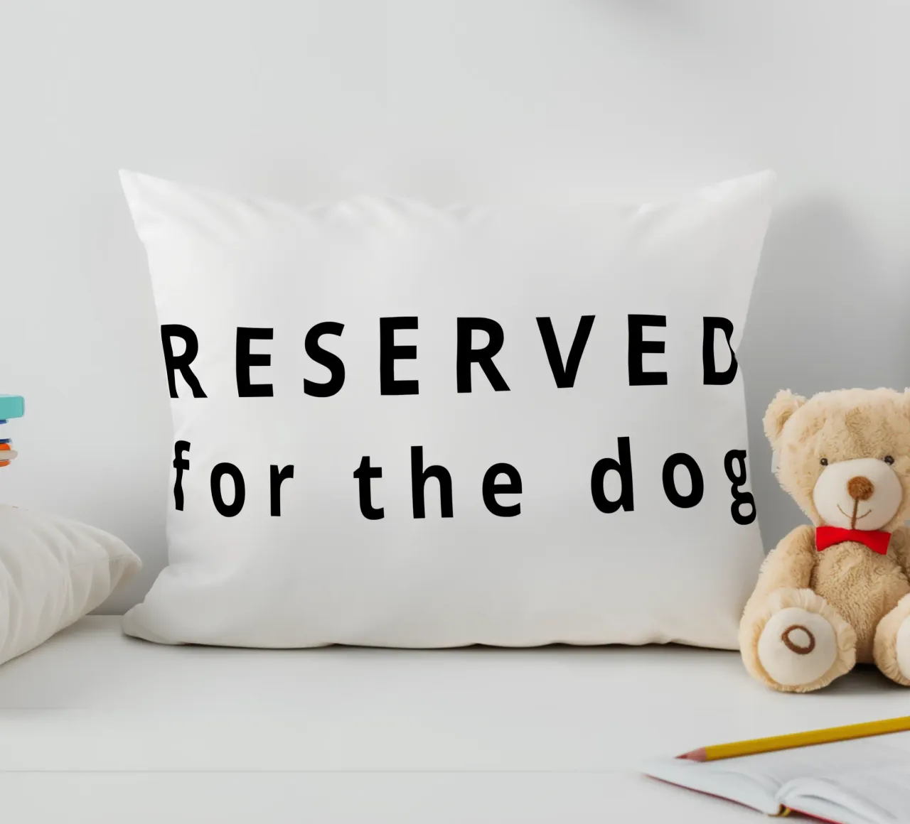 Reserved for the dog cuscino da Form&Font