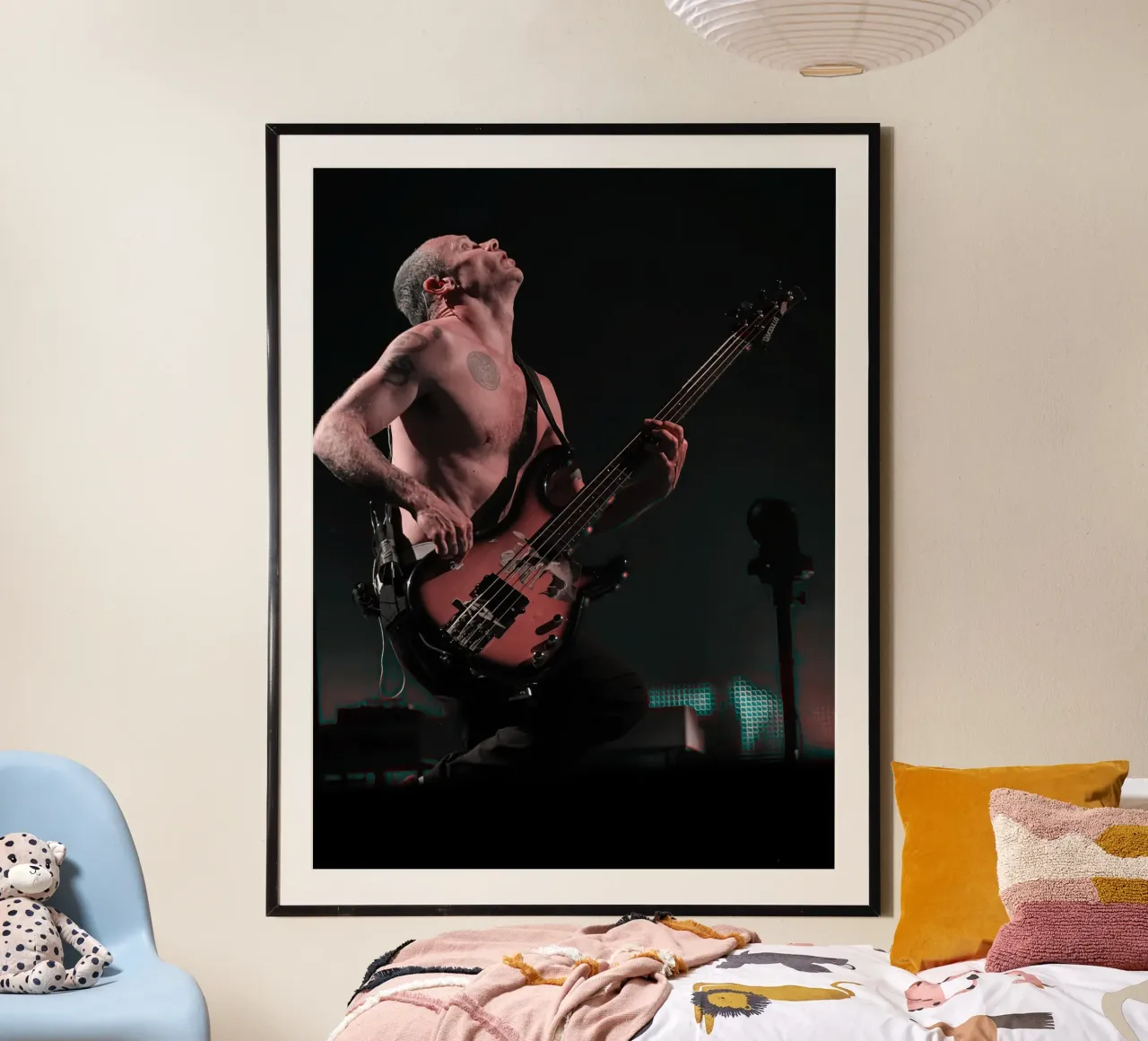 Flea Red Hot Chili Peppers poster con telaio in plastica da Musadad Shop