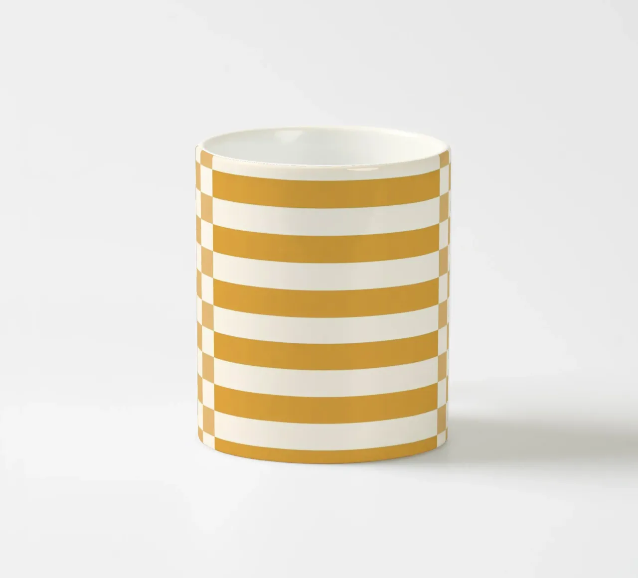 Light yellow checks and lines tazza in ceramica da TijanaArtStudio88