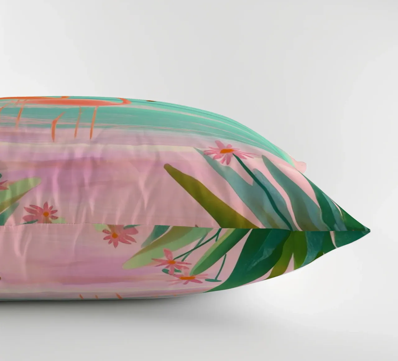 Sunset Bloom – Flamingos in a Blush Lagoon cuscino da Dune