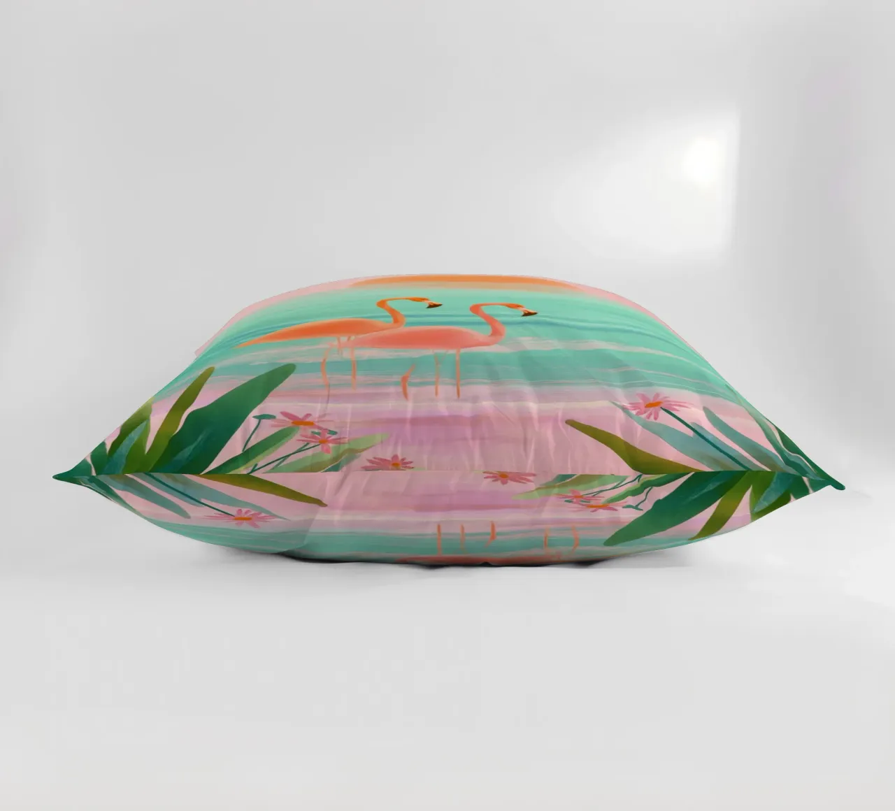 Sunset Bloom – Flamingos in a Blush Lagoon cuscino da Dune