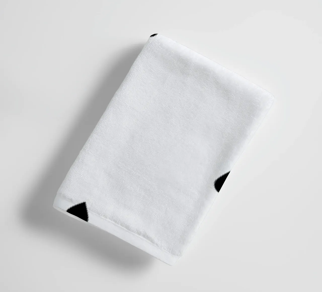 Confetti towel by Evita Witzenhausen