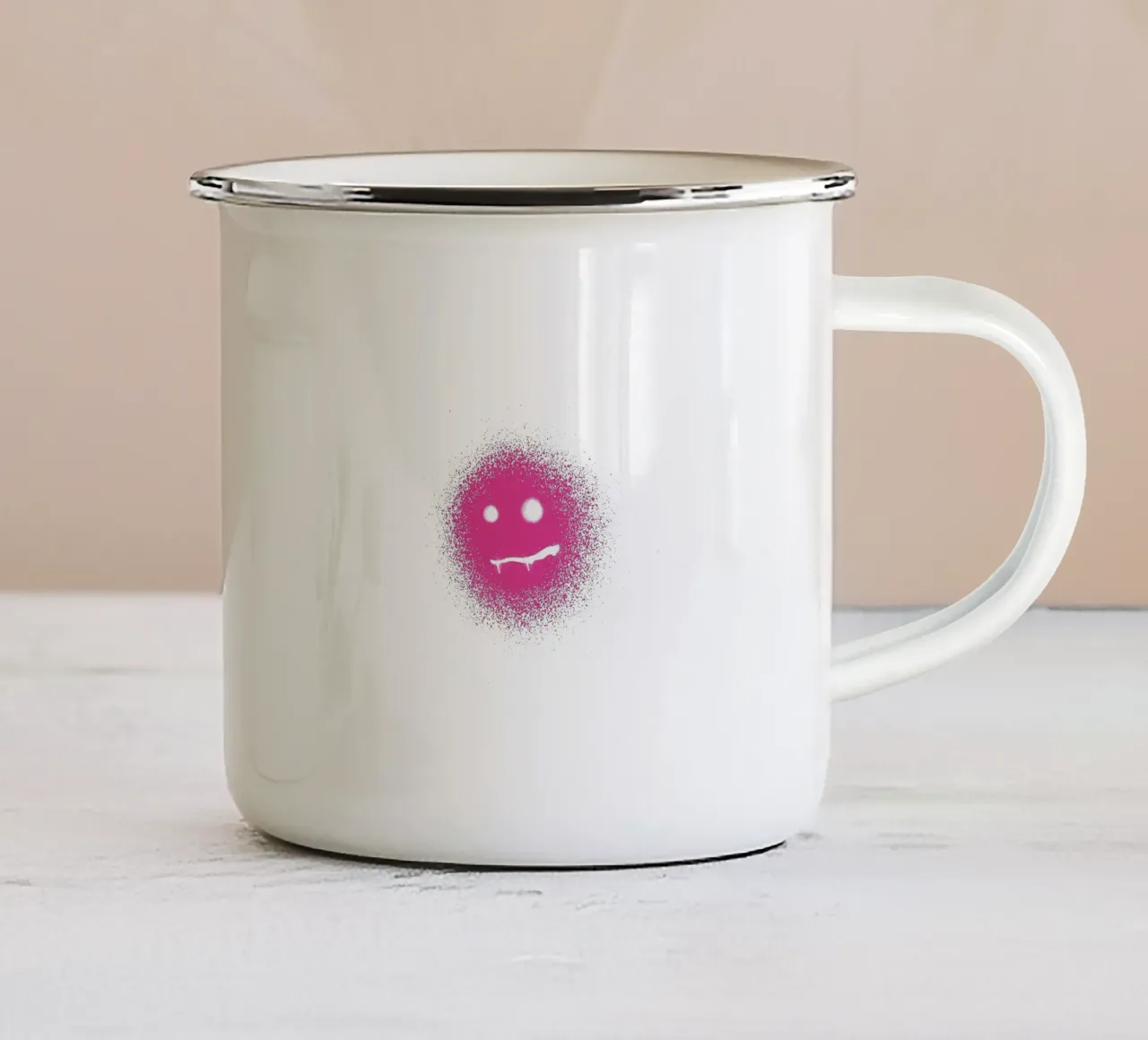 Vamp Smily tazza in smalto da Flo Klein