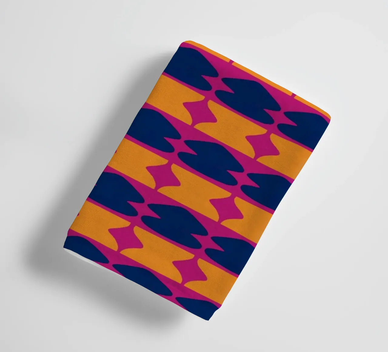 Herhalend patroon 03 badhanddoek van Little Dean