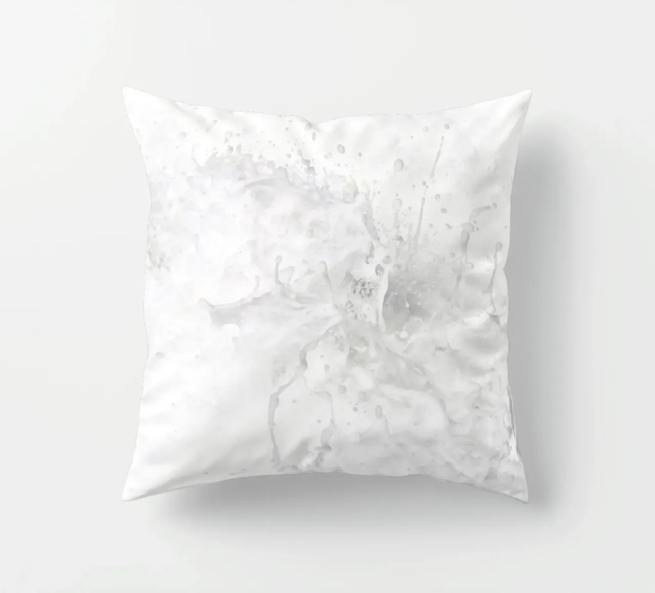 Random Chain I decorative cushion by Tal Paz-Fridman